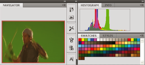 paneeli omassa telakassa