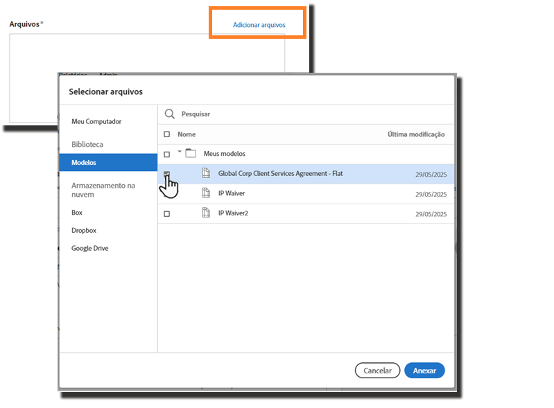 A seção de arquivos da página Enviar com o pop-out de modelos exposto